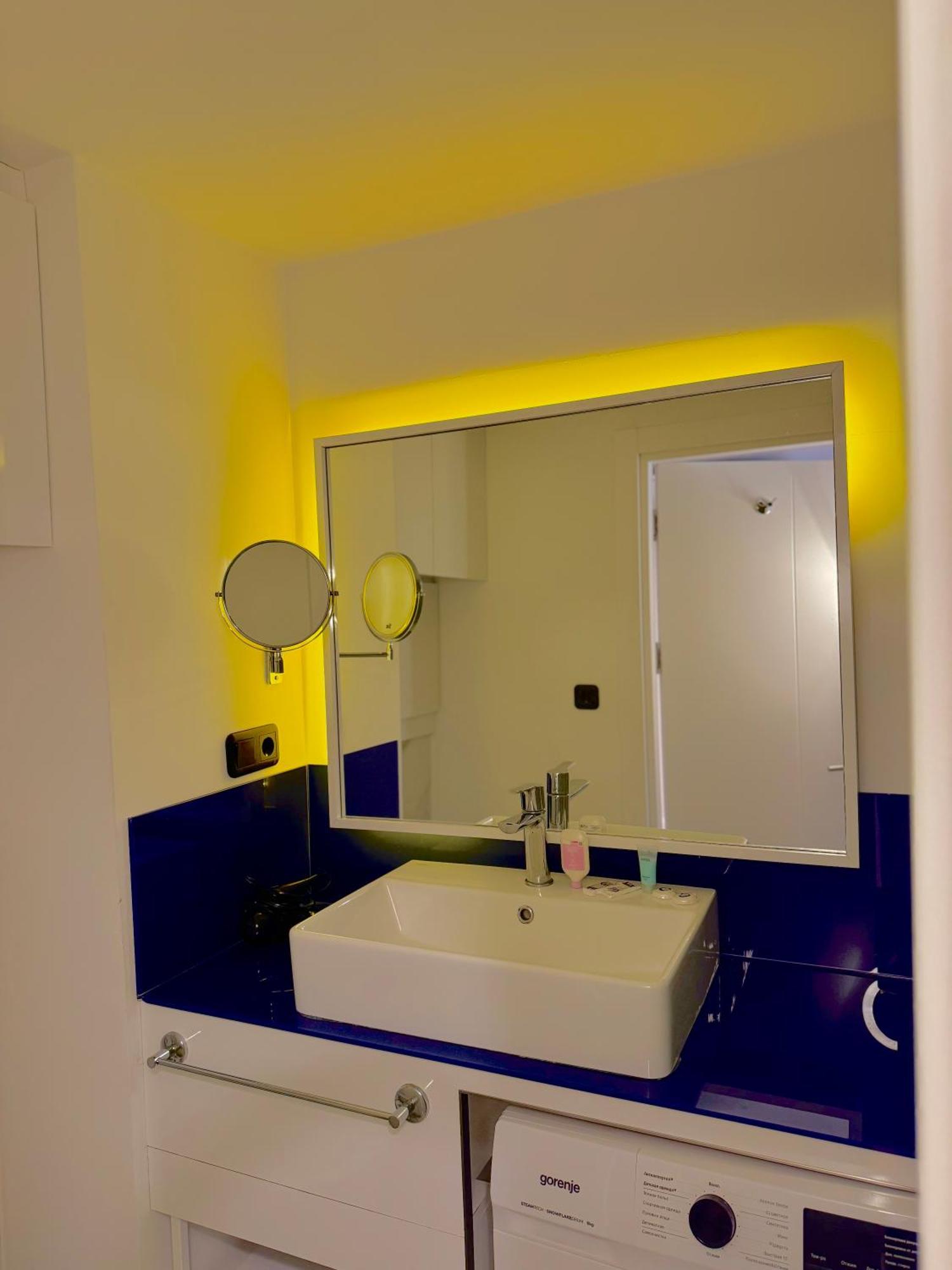 Vip Aparthotel Orbi City Sea View Batumi Exterior foto